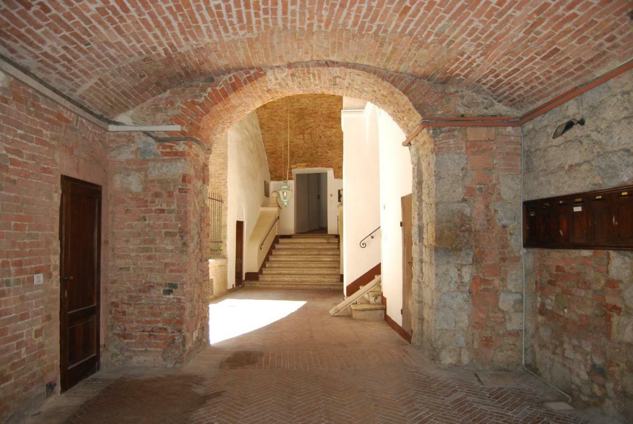 Antica Dimora Del Buongoverno Hotel Siena Buitenkant foto