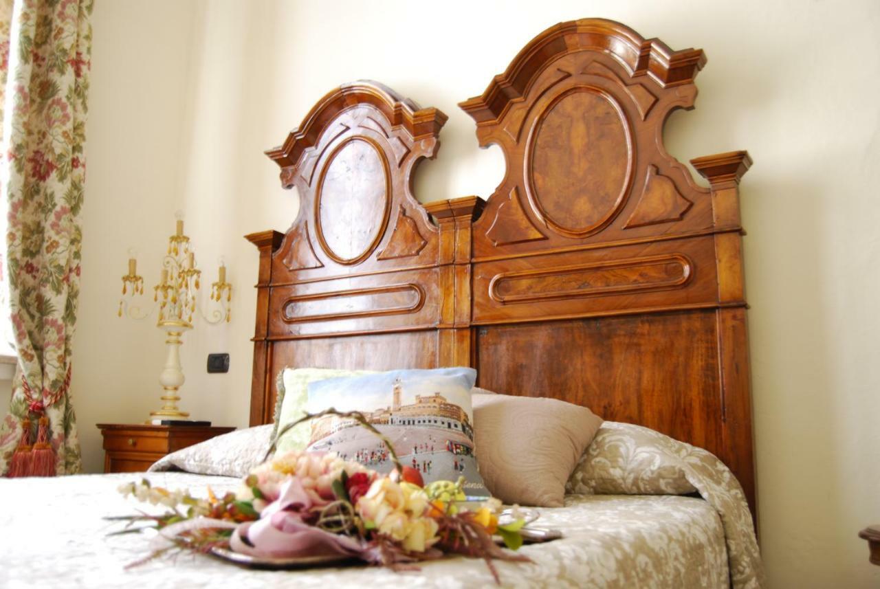 Antica Dimora Del Buongoverno Hotel Siena Buitenkant foto