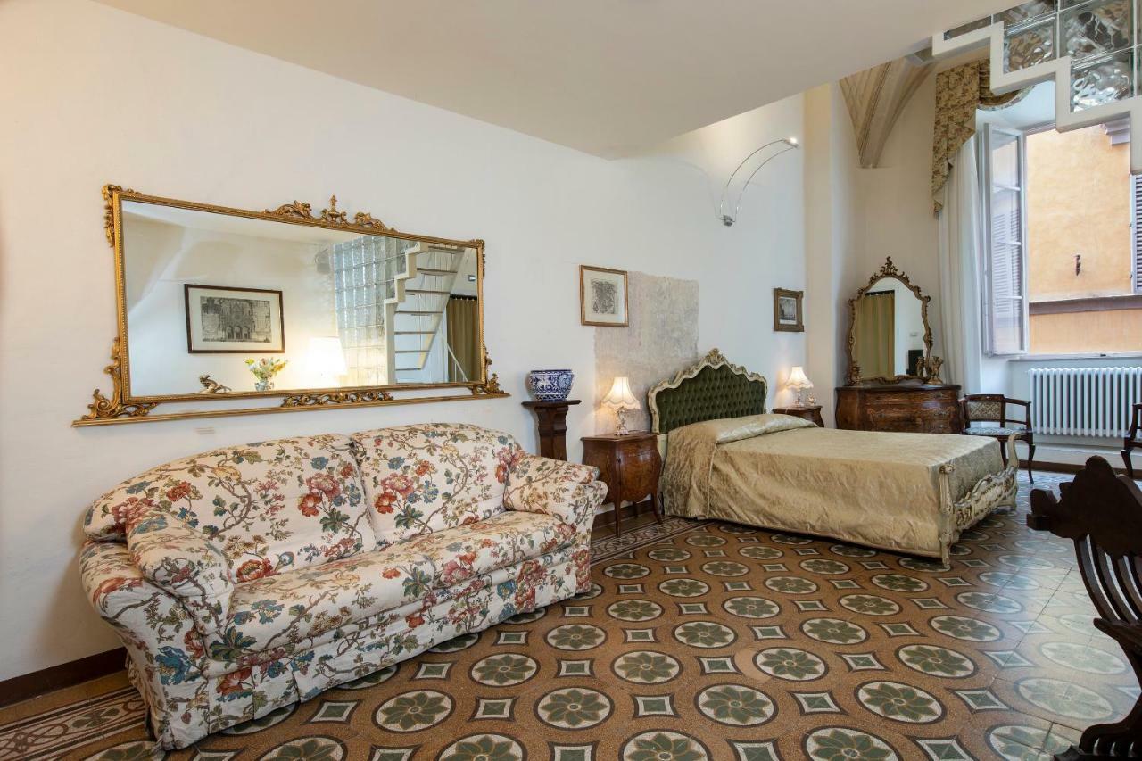 Antica Dimora Del Buongoverno Hotel Siena Buitenkant foto