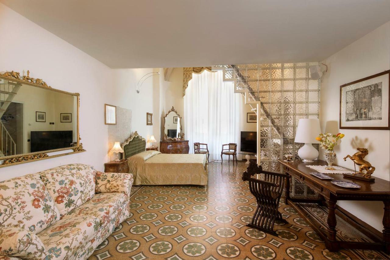 Antica Dimora Del Buongoverno Hotel Siena Buitenkant foto